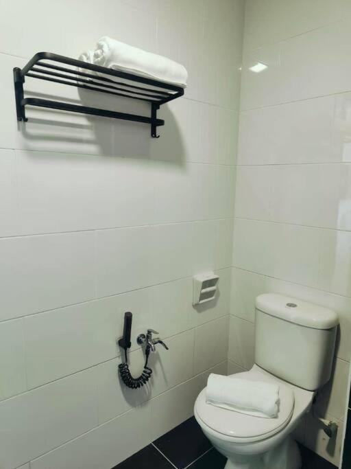 G 1 - Center Majestic 2r2b Pangsapuri Ipoh